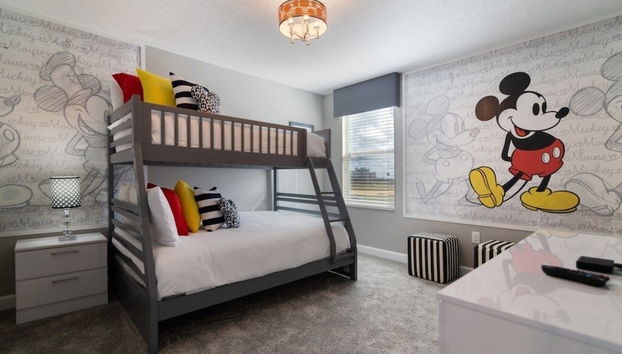 Lovely Pool Home With Spa And Game Room 8 Bedroom Condo by RedAwning - Foto 4, Habitación