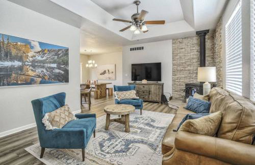 Aspen Grove Lodge - Photo 2