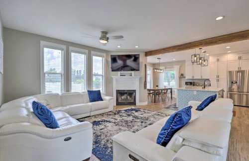 Spacious South Jordan Family Home with Private Yard! - Photo 1