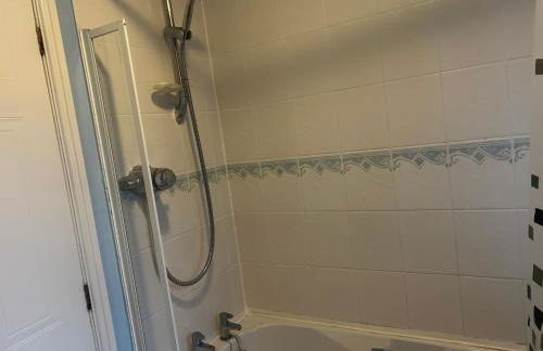 Brades Rise House - 3 bedroom house with 2 toilets with a private garden - Foto 34