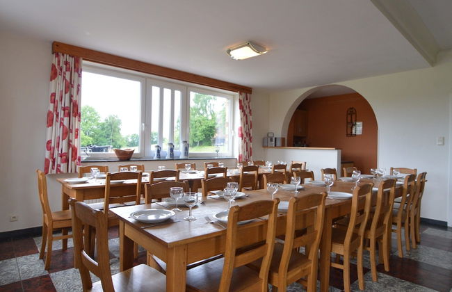 Grand Villa With Bubble Bath - Photo 47