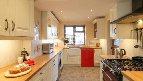 Eskside Cottage - Photo 4