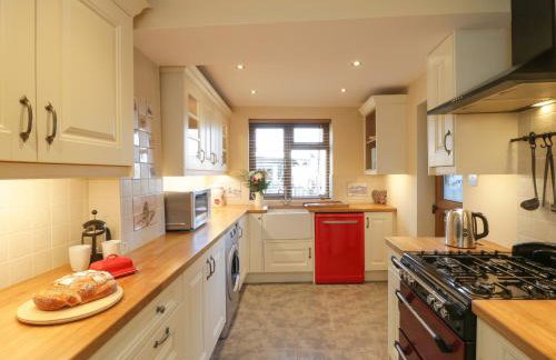 Eskside Cottage - Photo 4