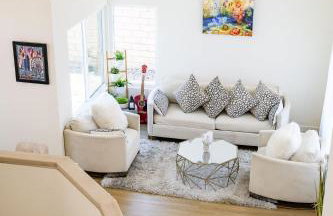 Luxe Spacious Home Near Parks Fully Equipped - Foto 24