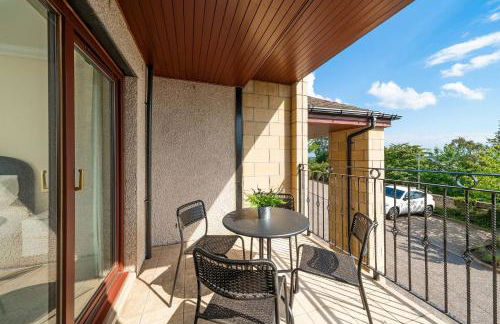 At The Castle - Foto 31