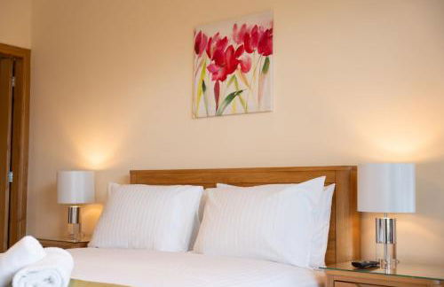 The Swallows Nest - Photo 24