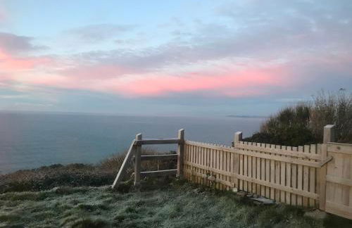 Romantic cliff top chalet at Whitsand Bay beach - Photo 36