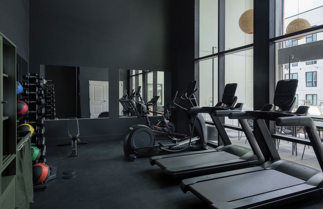 Mint House Nashville - Marathon Village - Photo 31