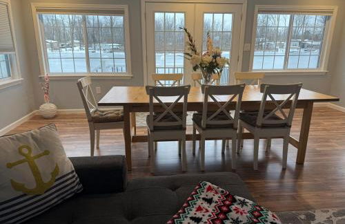 Paradise Island escape Riverfront in Clay, NY - Foto 24