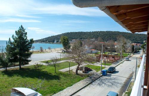 Aegean View Seaside Apartment - Photo 34