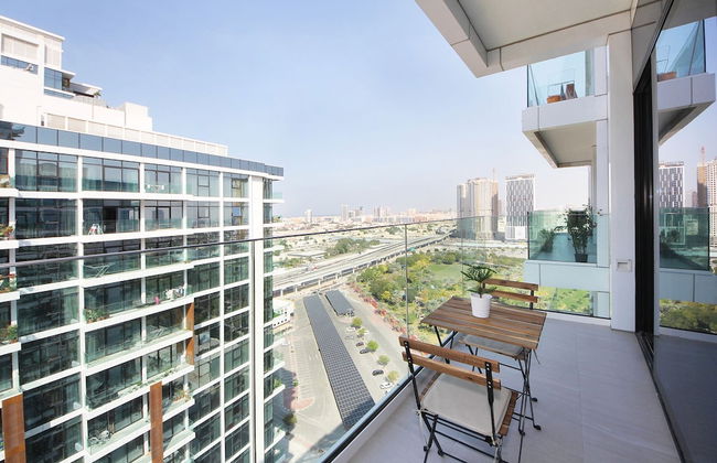 Luxury StayCation - Tranquil Retreat With Beautiful Park Views - Photo 26