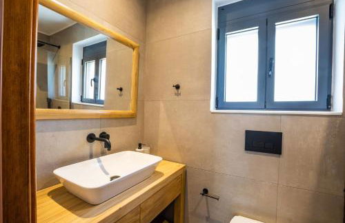 Cato Agro 3, Seafront Villa with Private Pool - Photo 20