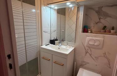 L'Interdite House - Limitless - Jacuzzi Cinema Love - Foto 7