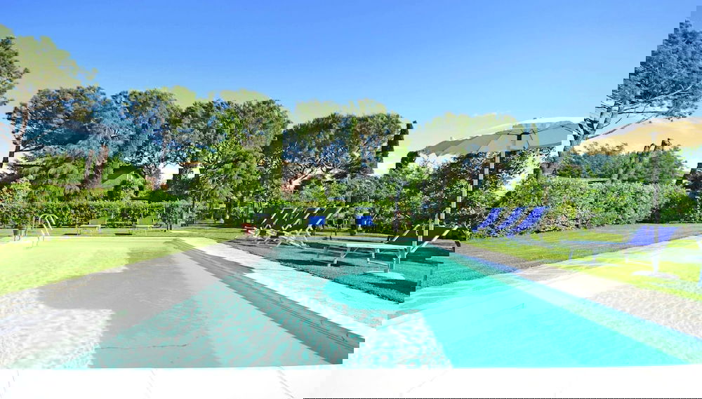 Villa in Tuscany With Pool Near Cortona - Photo 1