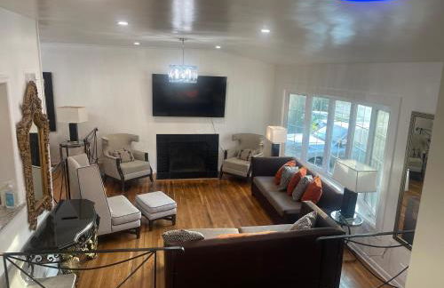 Entire 5 Bedrooms Home near DC and Metro - Foto 31