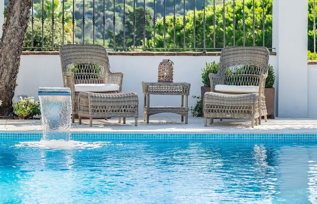 Super Villa Near Beach with Heated Pool - Foto 34