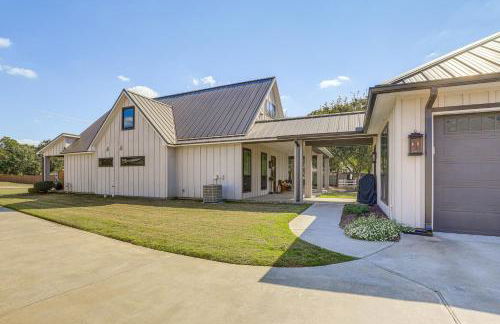 Walk to Shops and Winery! Stylish Dtwn Ovilla Home - Foto 24