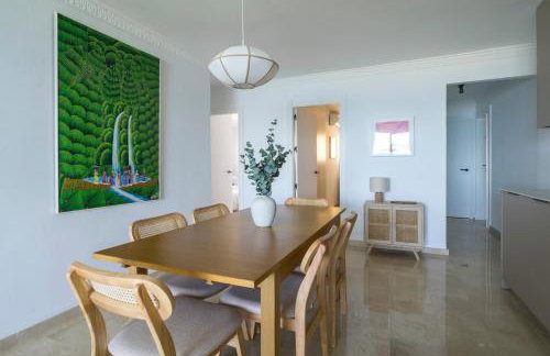 Modern apartment with pool on the beachfront in Marbella by SharingCo - Photo 45