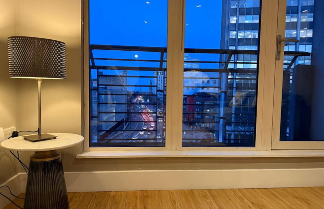 The Cardiff Apartment - Photo 10