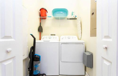 Magnificent 5Bd w/ Pool Close to Disney @Storey Lake 4800 - Foto 104