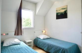 Cabane aux étoiles -piscine-golf à 50m - Foto 32