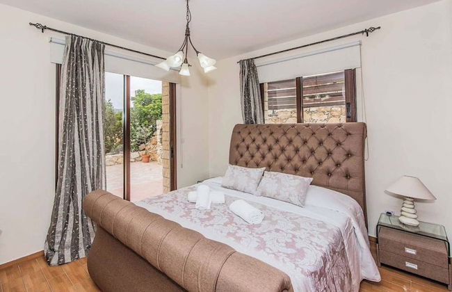 Villa Nikos Argaka - Photo 9