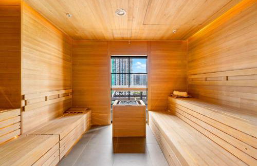 Ultimate Elegance Studio with Panoramic City Views - Foto 12