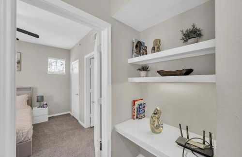 Charming 1BR Easy Access to The Woodlands - Photo 18