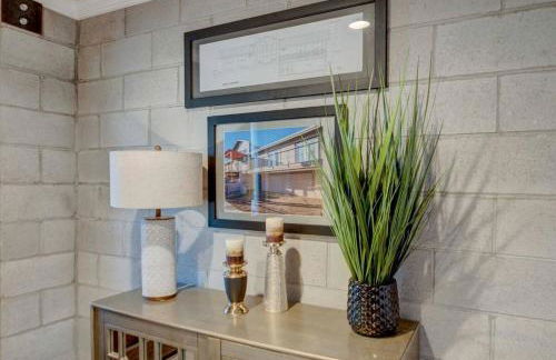 Stunning View! UNR-Groups-Deck-Reno-Minerva House - Foto 56