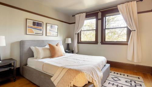 Stay Portland - 4BR Historic Soul District Remodel w Detached Unit - Foto 3