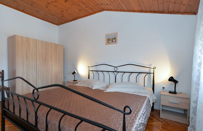 Apartment 1376 - Photo 3