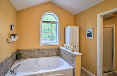 Family-Friendly Hancock Home Walk to Slopes! - Foto 15