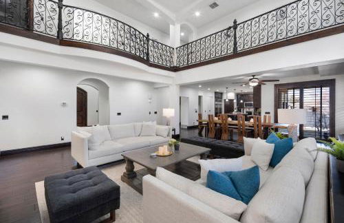 Olympus Luxury - Prime Location - HotTub, Theater and More - Foto 17