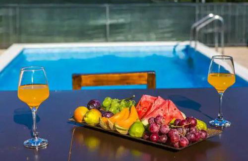 Idyllic Holiday Home With Private Pool, Sun Deck, and Organic Garden - Foto 13