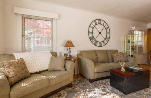 Colonial Cottage Getaway - Foto 3