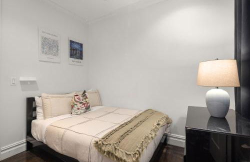 Explore NYC! Cozy 2BR in Prime Location - Foto 4