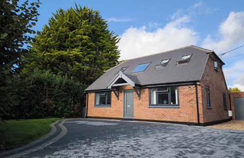 Homely 6 bed Cottage 30 mins to Heathrow, London, Legoland, Windsor Castle - Photo 57