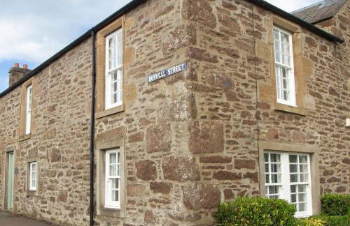 Cottage in Crieff - Photo 1