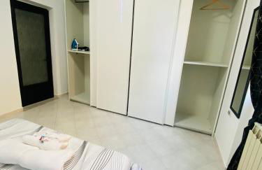 The Samantha Guest House - Photo 54