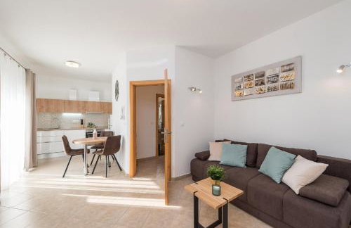 Villa Petra s bazenom, roštiljem i parkingom - Foto 20