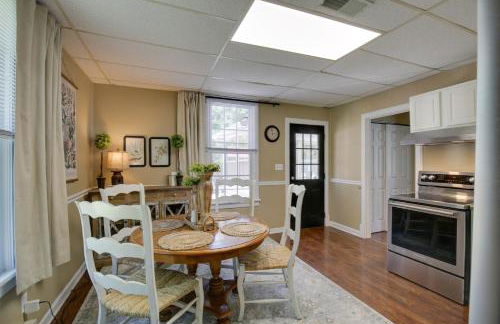 The Cabernet Cabin Defiance Home on Katy Trail! - Foto 9