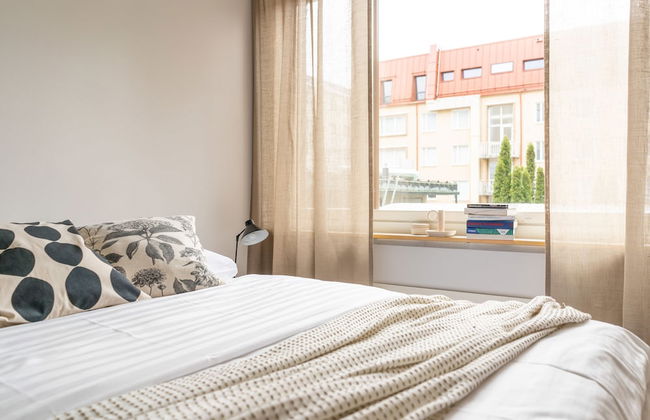 Spacious 2br Apartment - Photo 2