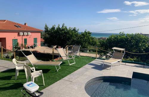 Casa Vacanze immersa tra le colline, appartamento, vicinissima al mare e con nuova piscina - Foto 1