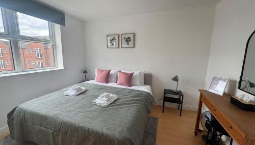 2 bed - 2 bath, gated parking, M62 J27 - Foto 3