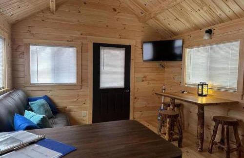 Get-away Cabin in Surf City w Loft and Parking - Foto 6