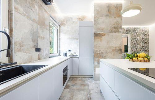 Eclipse #1 - Photo 20