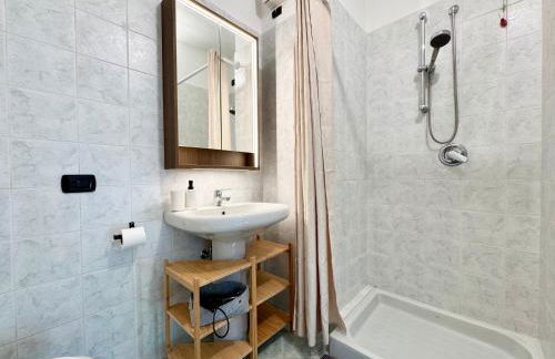 Spacious 2-Bedroom Apartment with Large Terrace - Foto 23