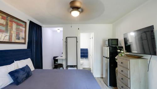 Less Than 1 Mi to Dtwn Updated Studio in North Greenwood! - Foto 2