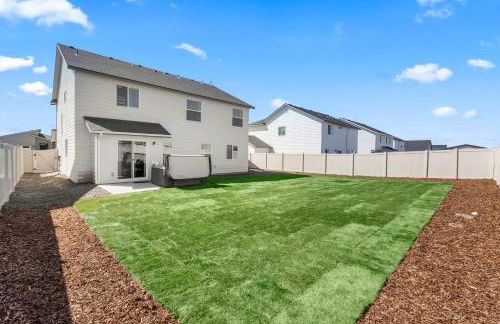 6BR Retreat with Playground Basketball & Sleeps 22 - Foto 46