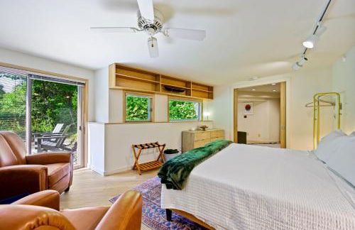 Modern Home Walk to Downtown, Hot Tub & GameRoom - Foto 33